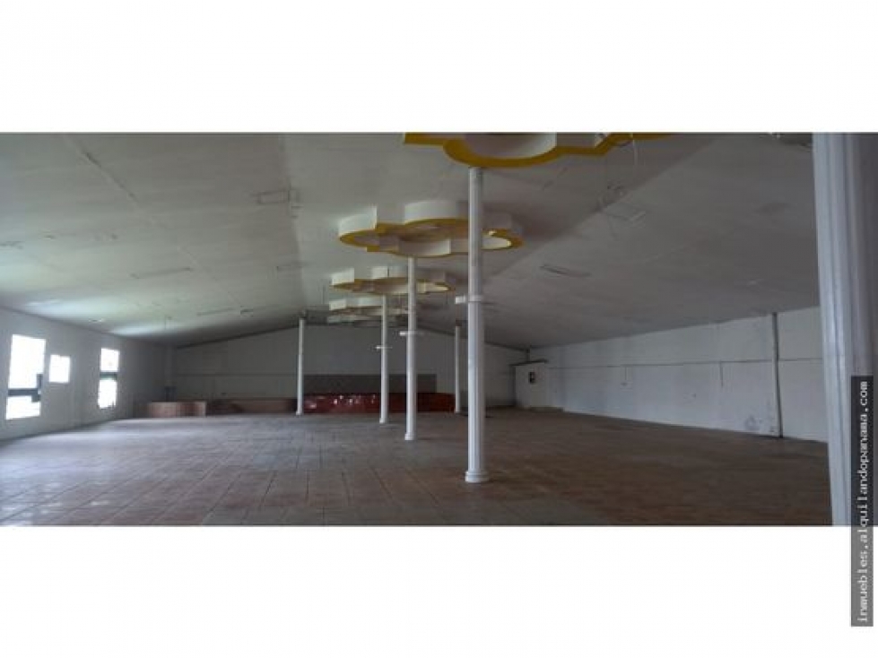 Alquiler y Venta de Galera en Rio Abajo 900 mts - 4