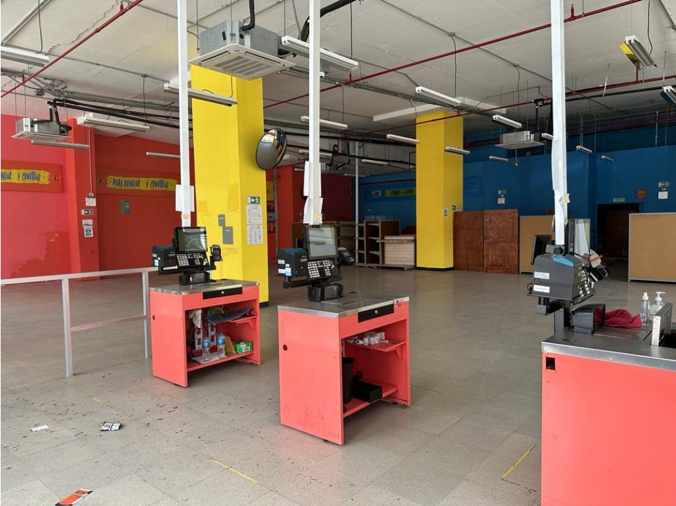 Se Alquila Local 307 Mts Via España Parque LefevreUSD$4,650,oo+itbms - 4