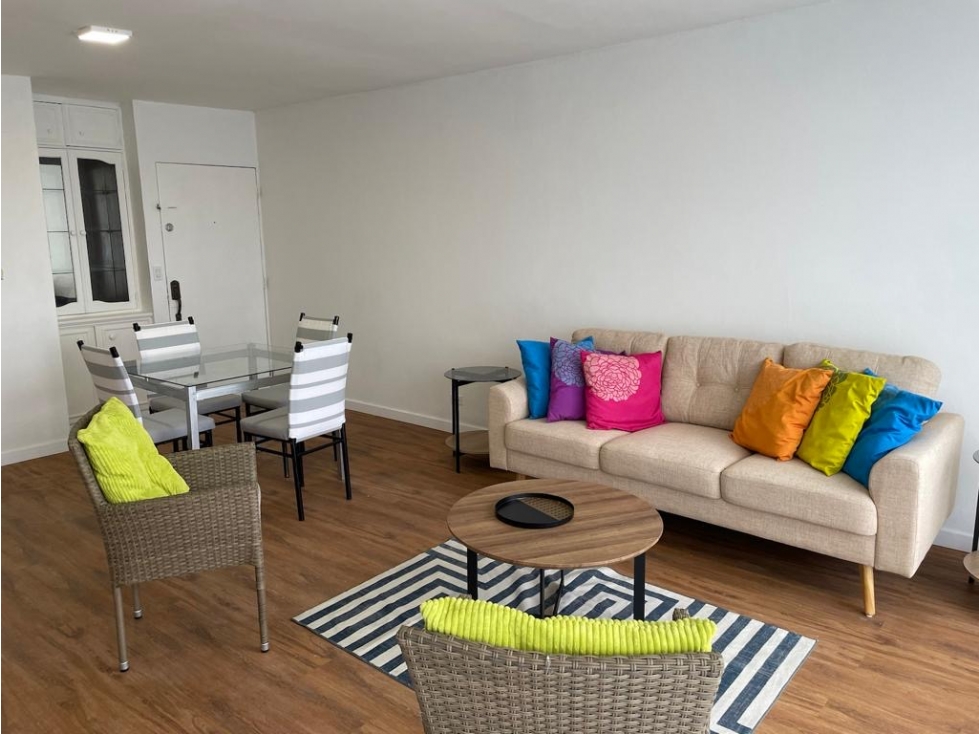 Se Alquila Apartamento amoblado Santa Elena cerca del Parque Omar