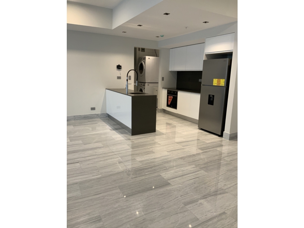 Se Alquilan Aptos 130 Mts Linea Blanca. Av. Balboa USD$1,900,00 — foto 4