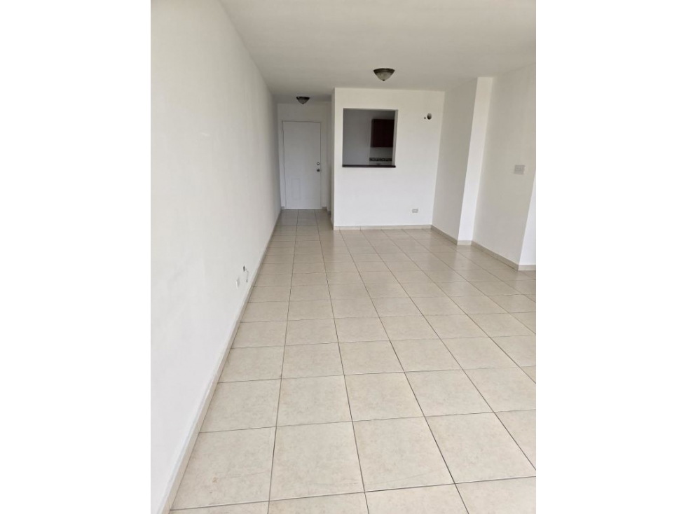 SE VENDE APARTAMENTO EN COLON $ 155,000!!!! — foto 3