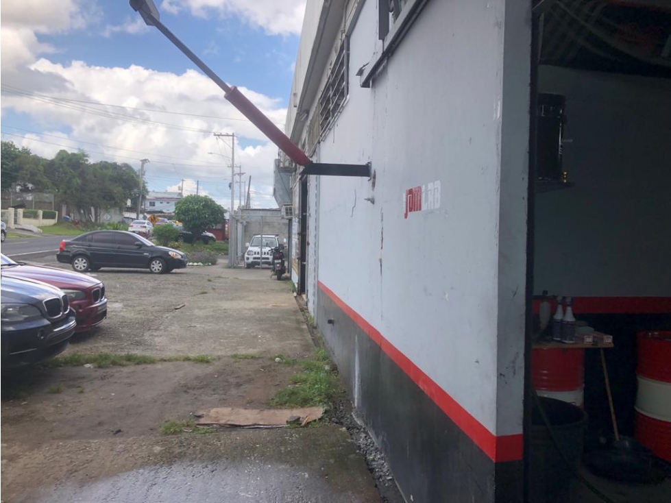 SE VENDE BODEGA EN RIO ABAJO | VIA PRINCIPAL