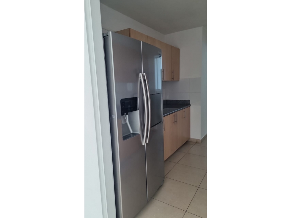 SE VENDE APARTAMENTO - 4