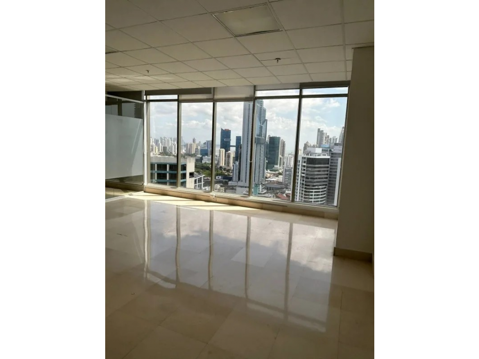 Oficina en Alquiler en Torre Bicsa Av Balboa / $1,200 mensual
