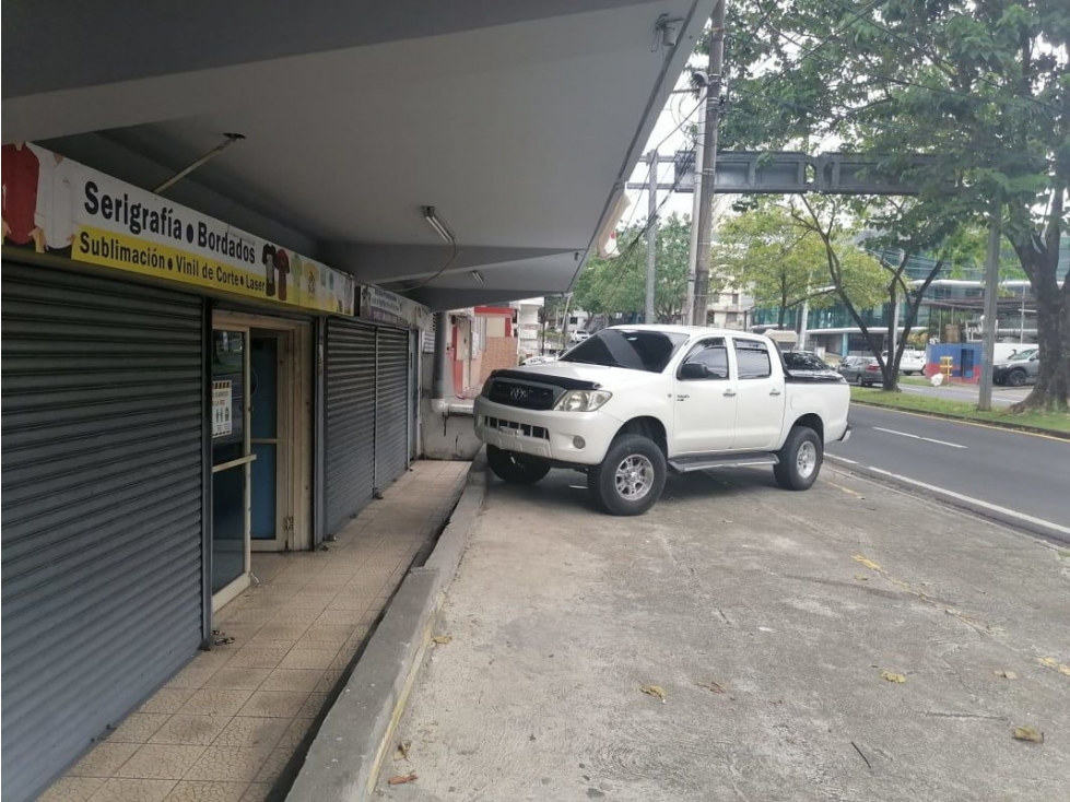 VIA PRINCIPAL | ALQUILER LOCAL en Vía Brasil — foto 4