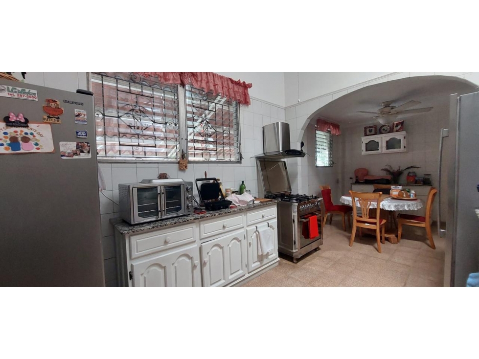 VENDO AMPLIA CASA EN BETANIA — foto 6