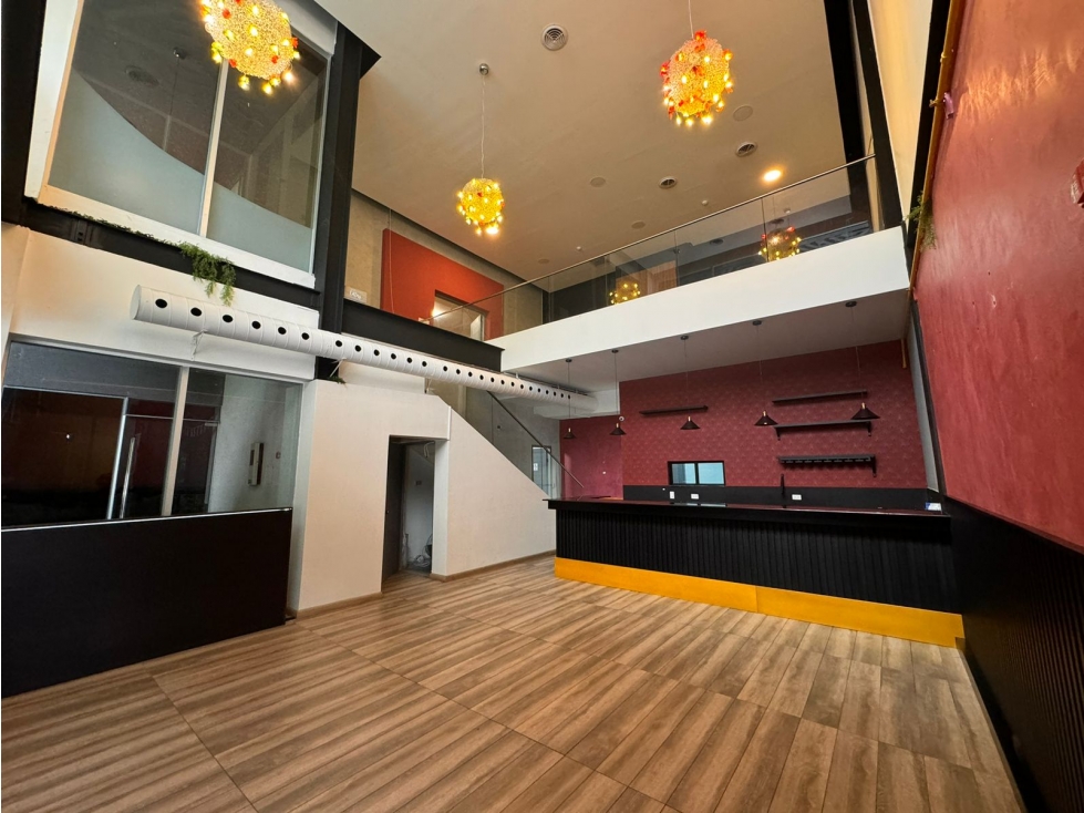 LOCAL CON TERRAZA PARA RESTAURANTE  LISTO PARA OCUPAR!  — foto 4
