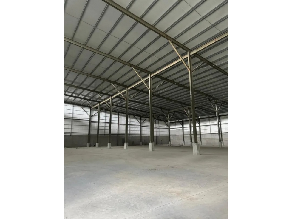 Para Alquiler - PARQUE INDUSTRIAL LAS MAÑANITAS — foto 4