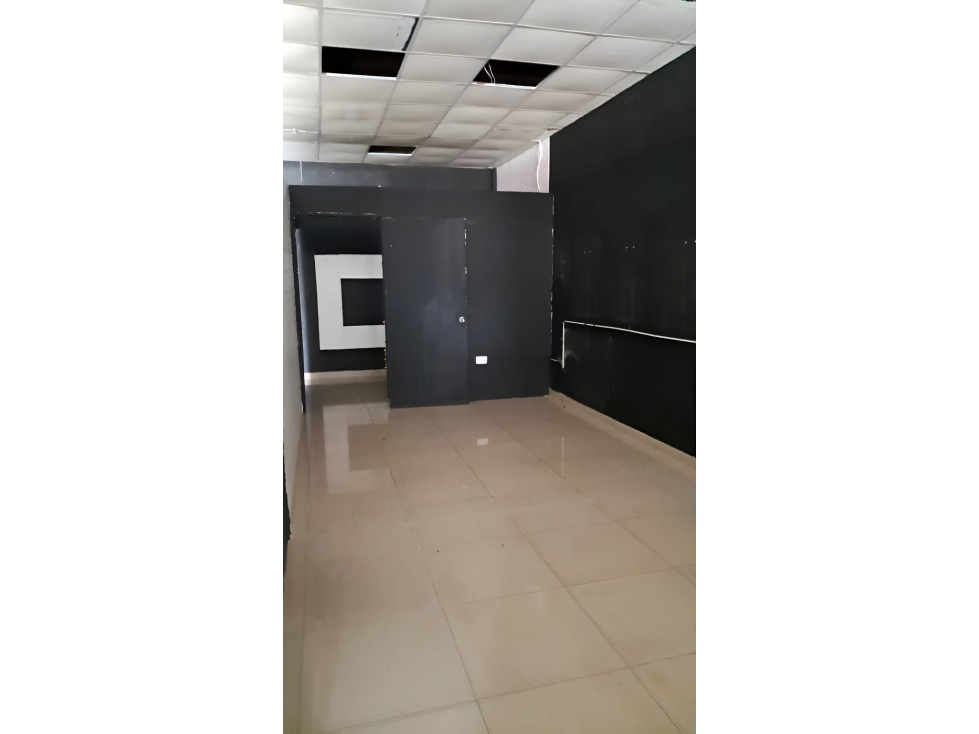 ALQUILER DE LOCAL EN PARQUE LEFEVRE AV JOSE AGUSTIN ARANGO - 4