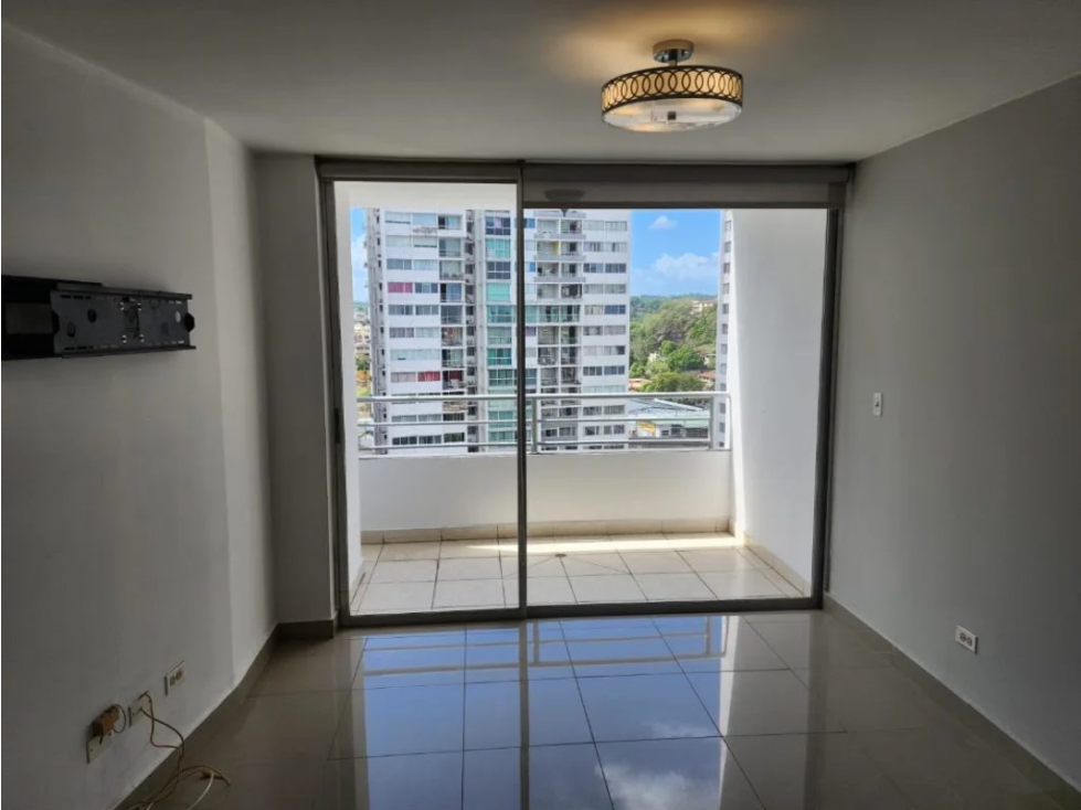 SE VENDE APARTAMENTO POR LA 12 DE OCTUBRE NEGOCIABLE — foto 3