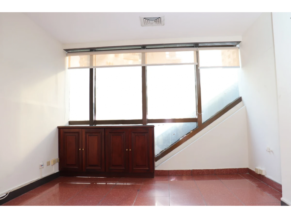 SE ALQUILA OFICINA EN AVENIDA BALBOA CON VISTA AL MAR — foto 4