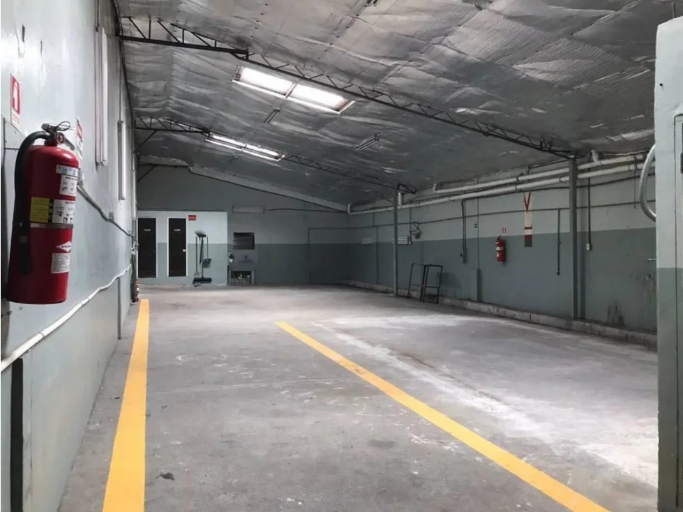 ALQUILER DE GALERA EN MIRAFLORES — foto 2