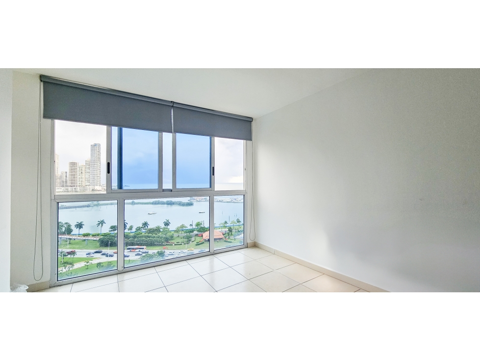 SE VENDE APARTAMENTO SEMIAMOBLADO EN AV. BALBOA — foto 5