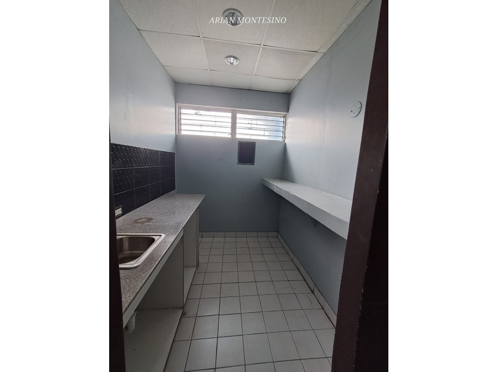 ALQUILER DE CASA COMERCIAL EN BETANIA — foto 4
