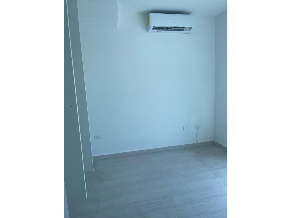 Alquiler apartamento en vía españa — foto 4