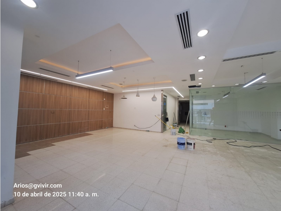 ¡Â¡SE ALQUILA !! LOCAL COMERCIAL en 12 DE OCTUBRE — foto 4