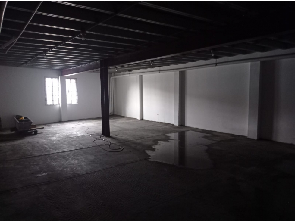 ¡Â¡SE ALQUILA !! LOCAL COMERCIAL en LLANO BONITO — foto 4
