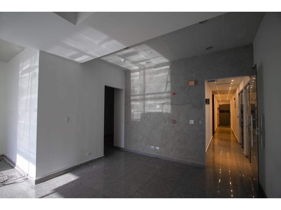 ¡Â¡SE ALQUILA!! OFICINA en MARBELLA HABITATS PLAZA — foto 4