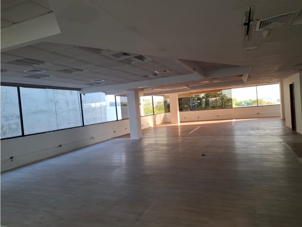 En alquiler Local 230 m² en Plaza Balboa - Avenida Balboa — foto 2