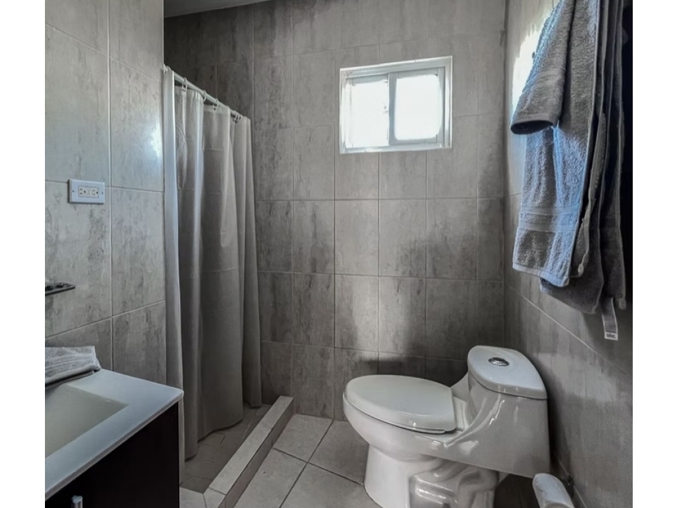 SE VENDE APARTAMENTO EN PLAYA LA BARQUETA CHIRIQUI - 5