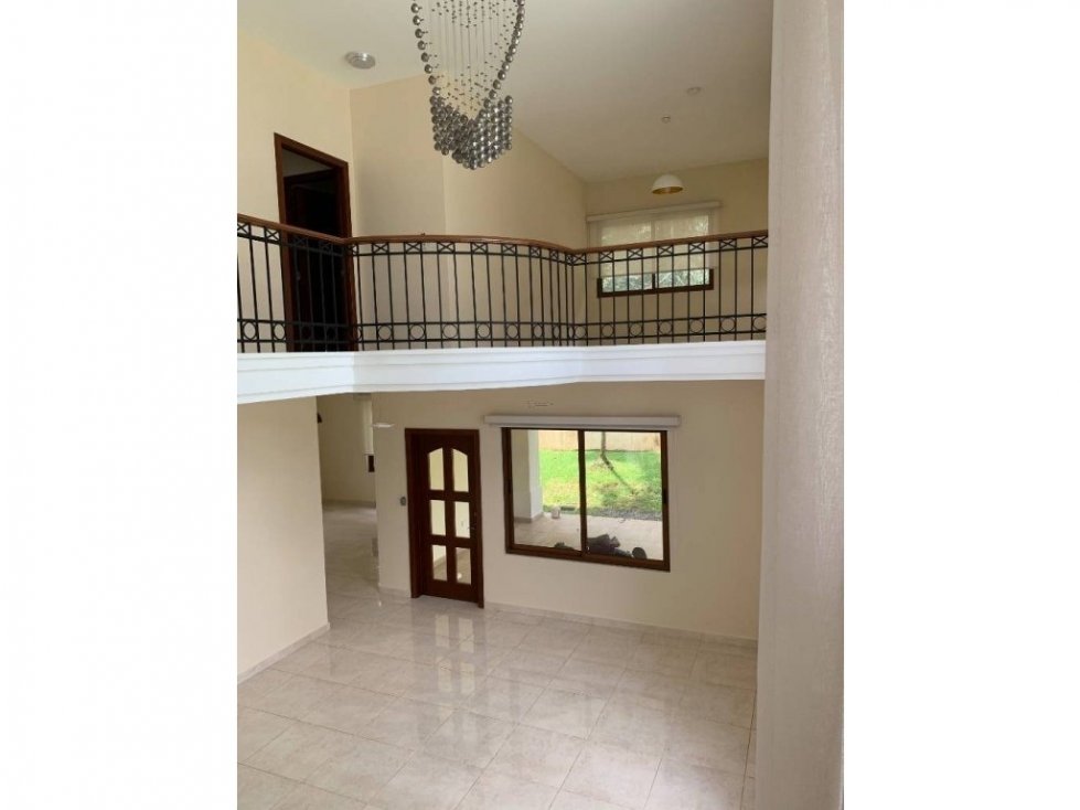 Alquilo Casa en Clayton $4800 Negociable — foto 5
