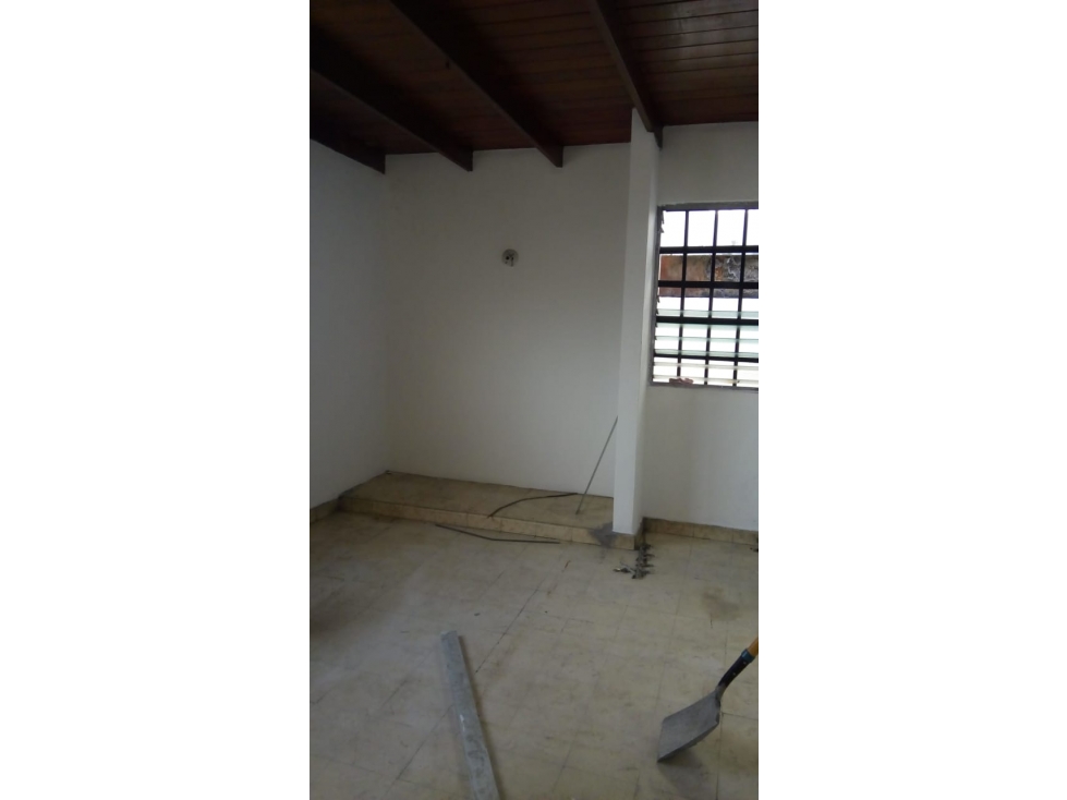 Se alquila local comercial San Francisco de 250 m2 $2500 - 5