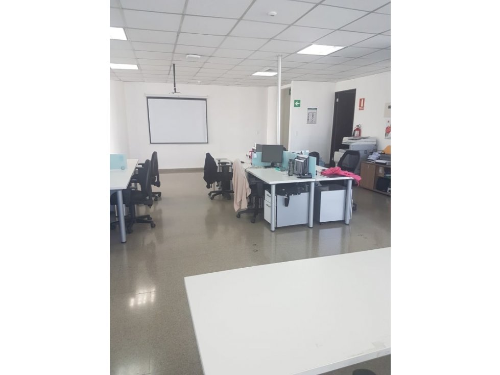Se vende local comercial de 270 m2 — foto 5