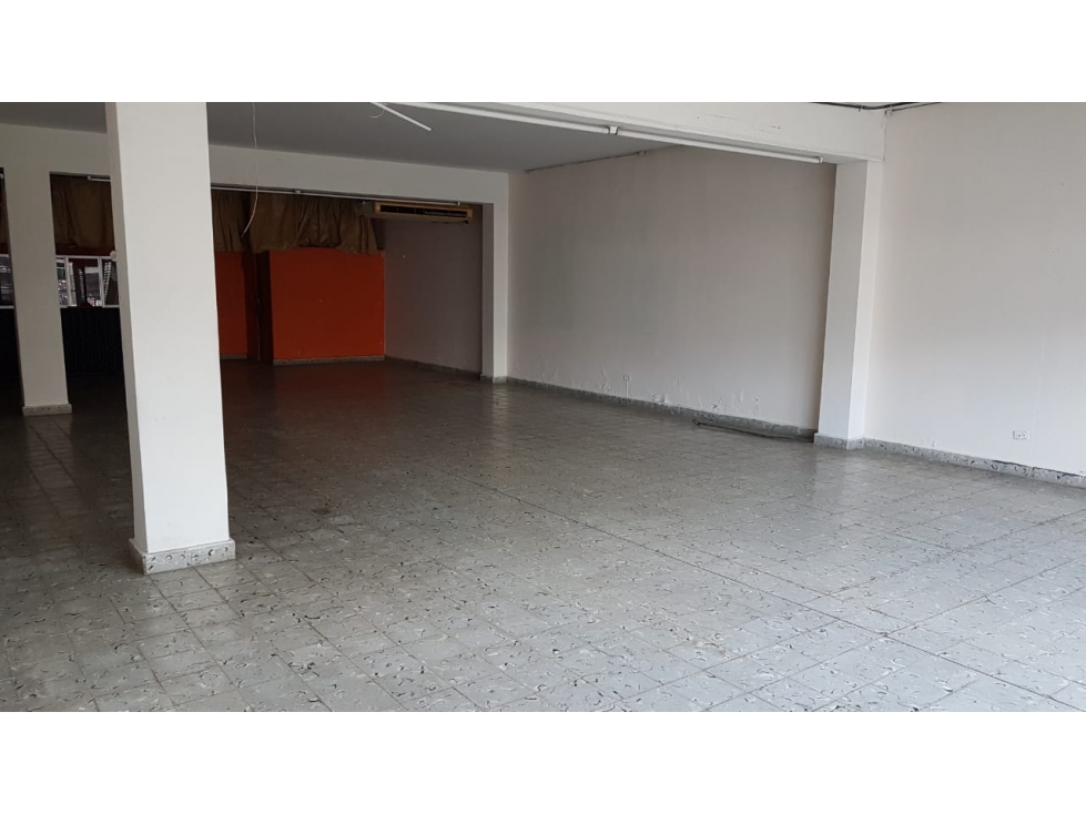 Se alquila local comercial en la av. la paz $1500 — foto 5