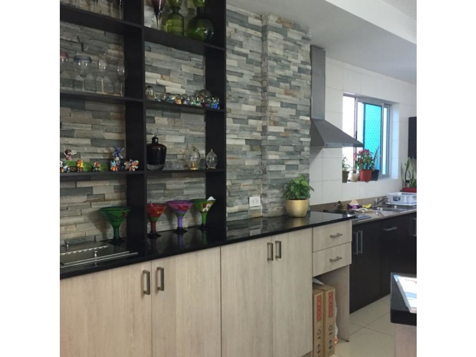 Se alquila Excelente apartamento vía porras $1800 — foto 6