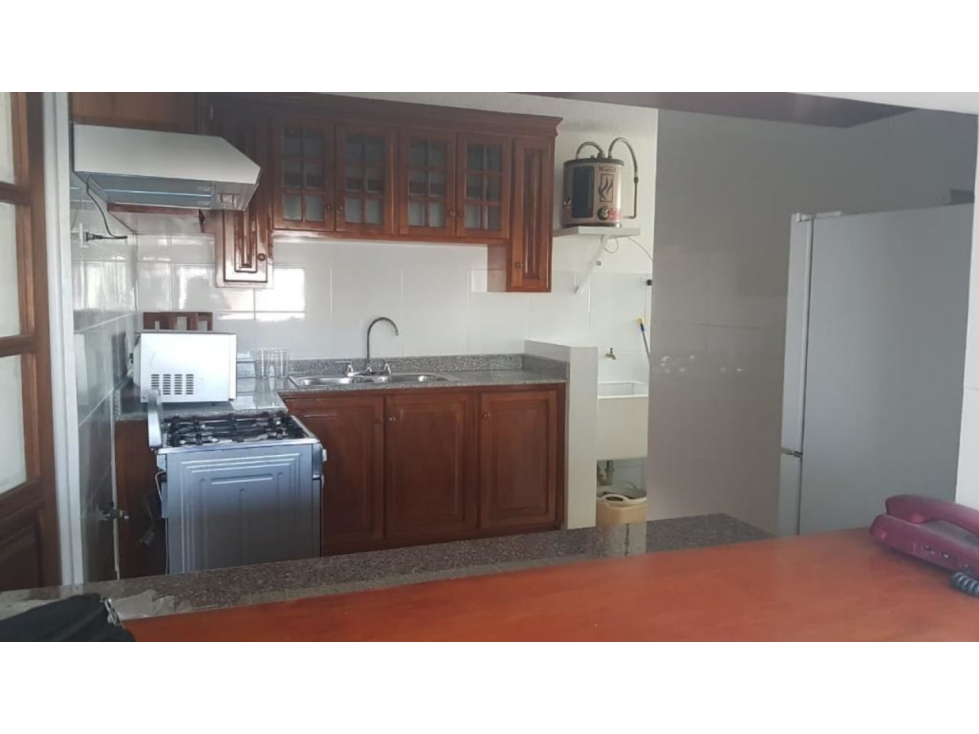 Alquilo espectacular apartamento en via argentina - 2