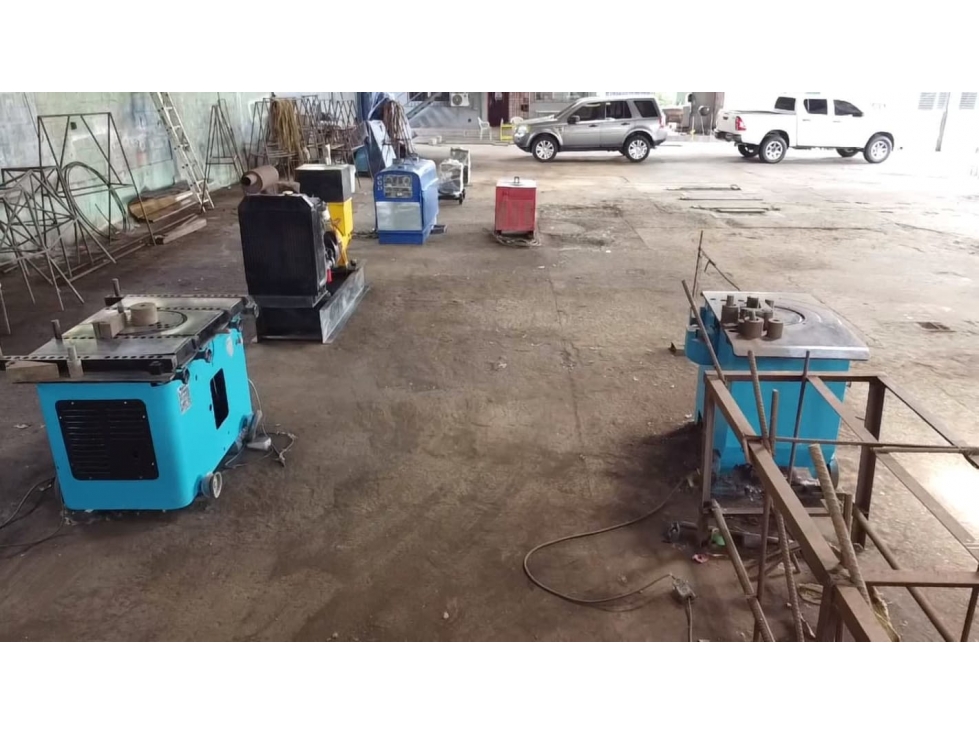 SE ALQUILA BODEGA CON EQUIPOS PARA PROYECTO EN CONSTRUCCION - 5