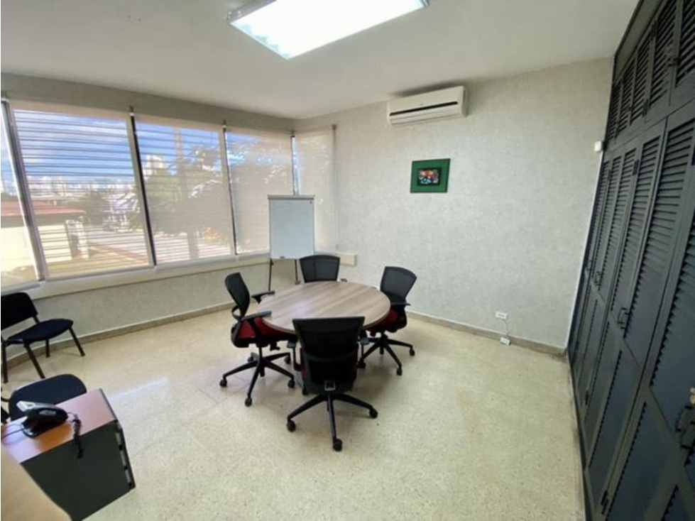 Se Alquila Oficina Amoblada Equipada 300 mts $2.000.oo — foto 5