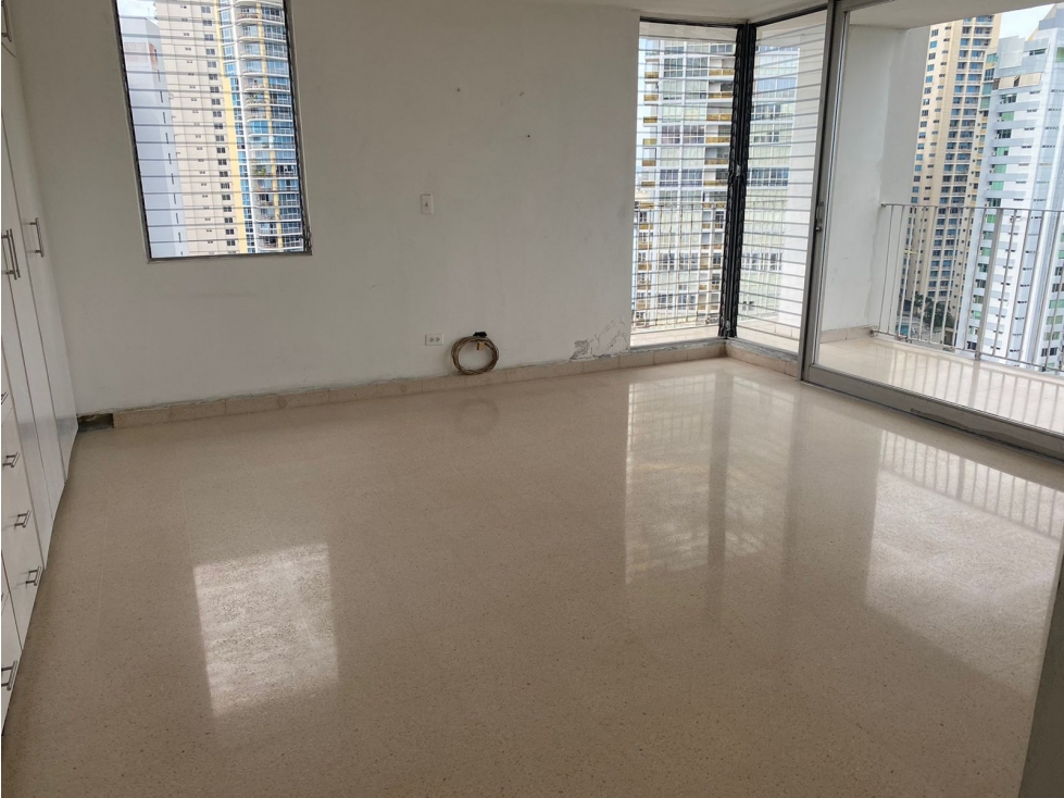SE ALQUILA BELLO Y AMPLIO APARTAMENTO EN PUNTA PAITILLA — foto 5