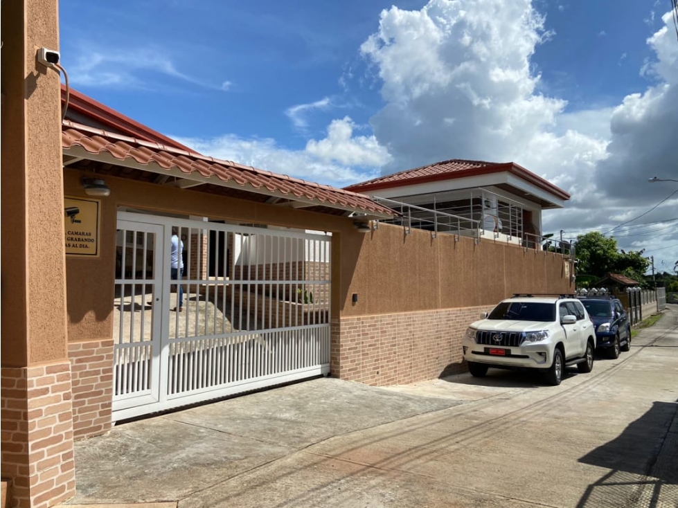 Se vende casa amoblada en Tocumen 6Rec $250,000 — foto 2