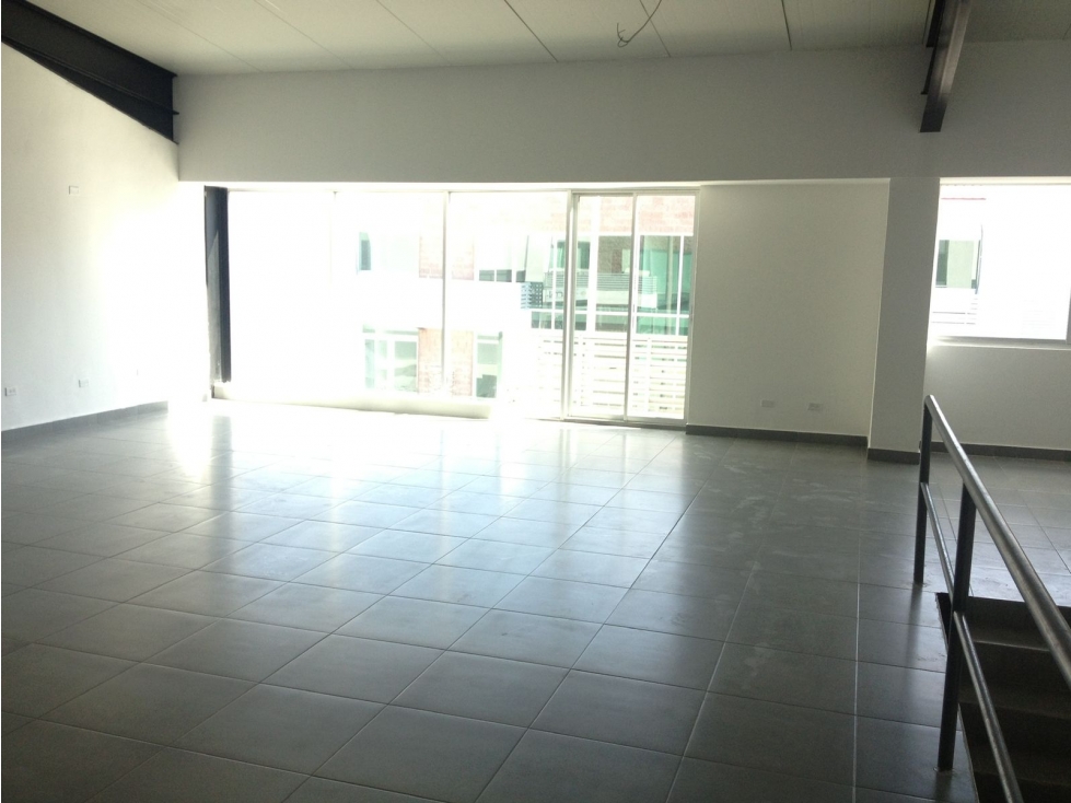 Se alquila Galera Ofi-Bodega en mañanitas 480, 493,488,377 Mts - 5