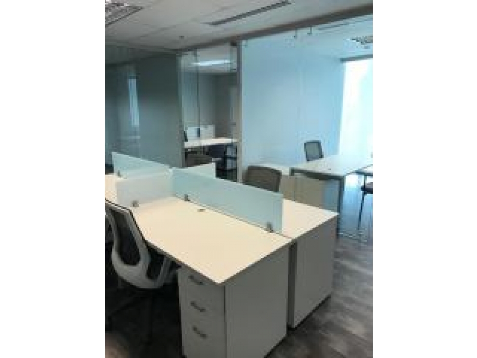 Se alquila oficina amoblada en Calle 50 Torre Global 167Mts $2,150 — foto 5