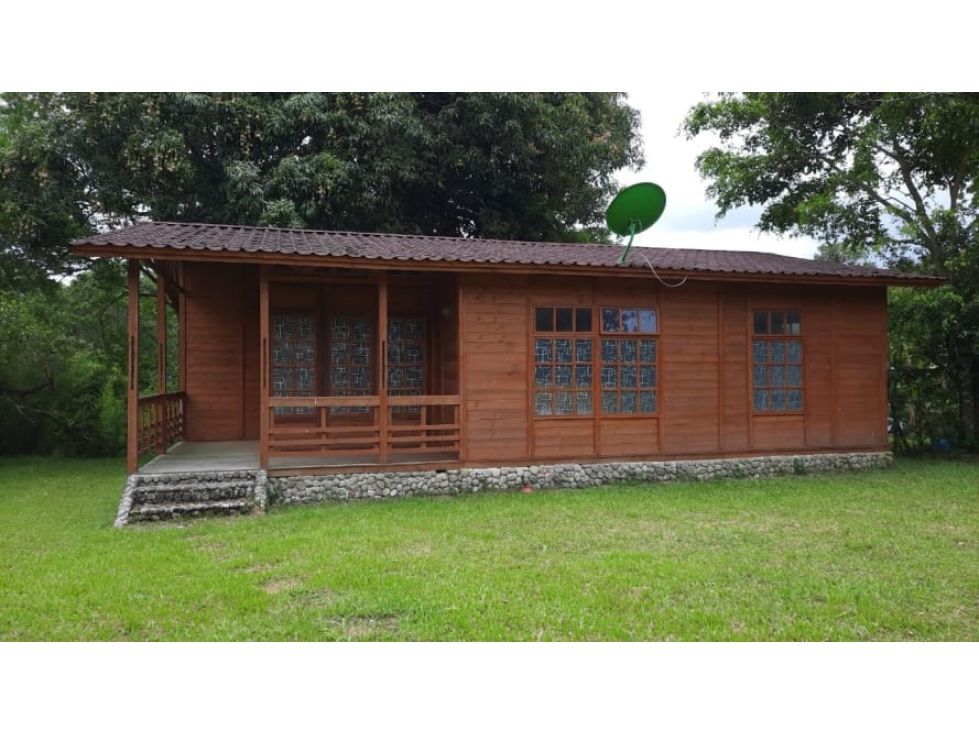 Vendo Hermosa casa Estilo Canadiense en el Valle de Antón $295.000 - 5