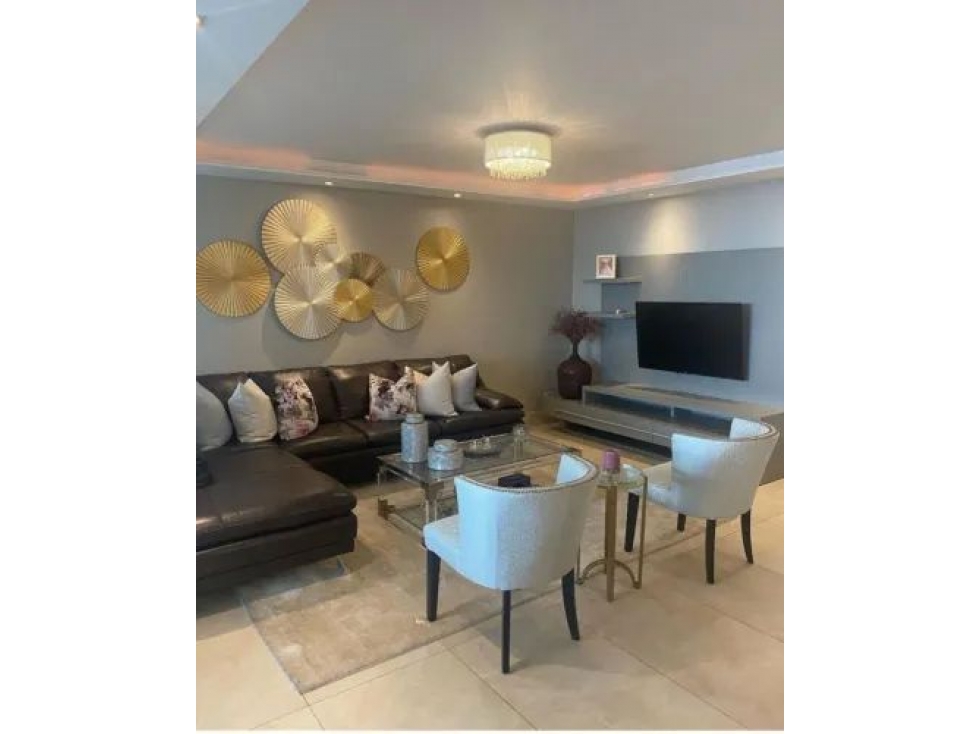 Se alquila Apartamento en Paitilla $2200 Amoblado
