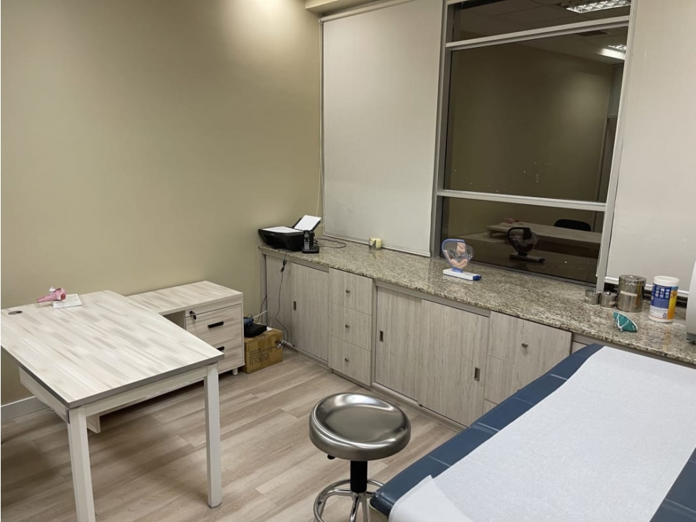 Se Vende Consultorio Medico Amoblado Punta Pacifica 33Mts — foto 3
