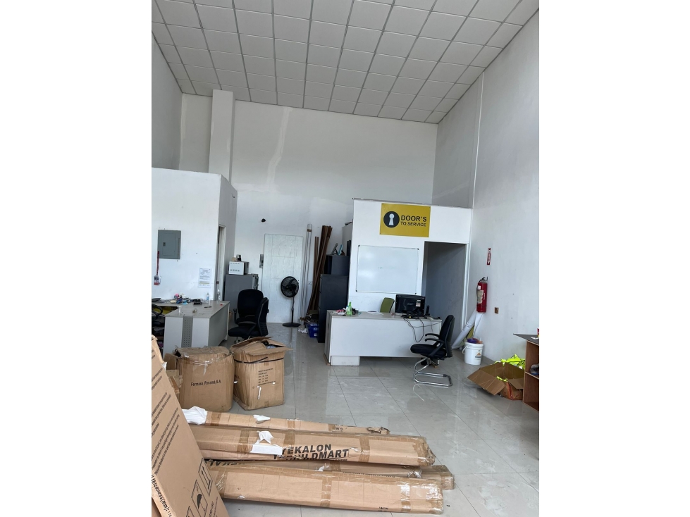 SE VENDE LOCAL COMERCIAL EN ARRAIJAN $ 245,000 — foto 4