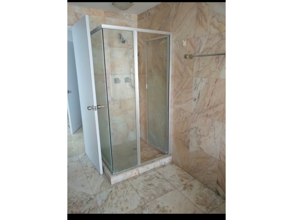 Vendo apto en Punta Paitilla de 4 rec IMG86 — foto 4