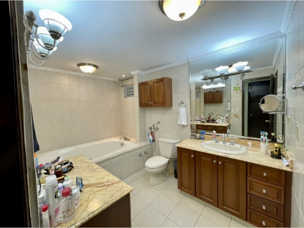 SE ALQUILA HERMOSA CASA EN SAN FRANCISCO $4,000 — foto 5
