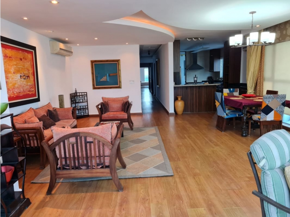 Alquilo Extraordinario apartamento amoblado en via porras