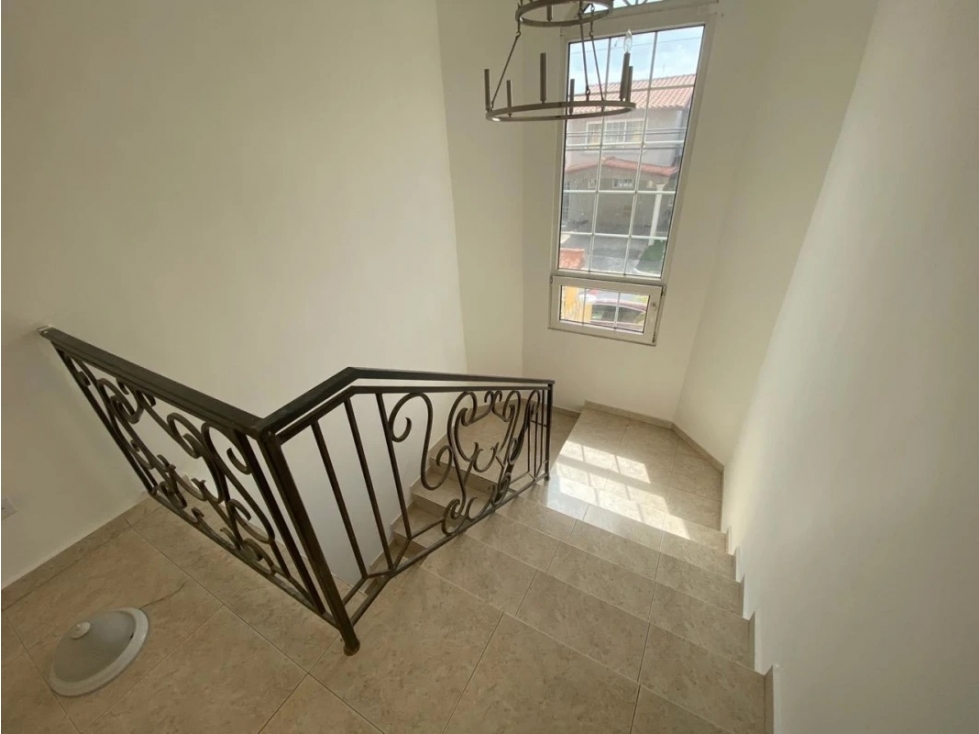 SE VENDE CASA DENTRO DE RESIDENCIAL EN BRISAS DEL GOLF $250,000 — foto 5