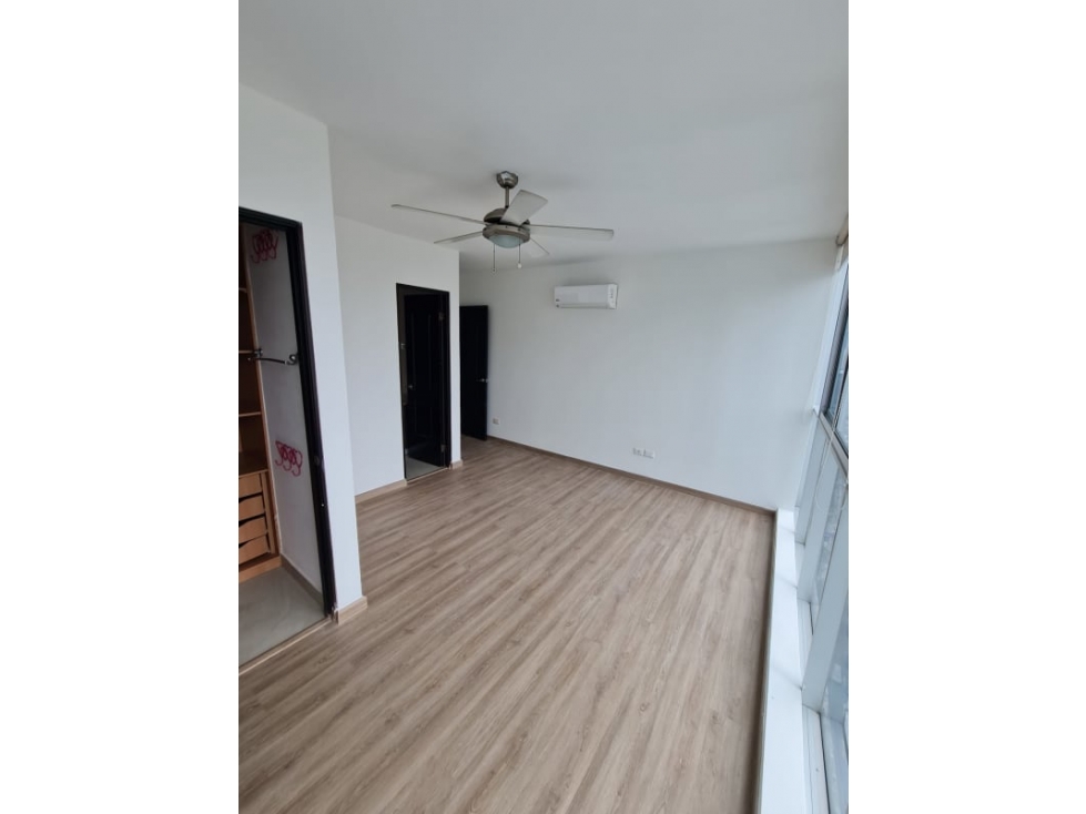 ALQUILER DE APARTAMENTO EN PUNTA PACIFICA CON LINEA BLANCA — foto 5