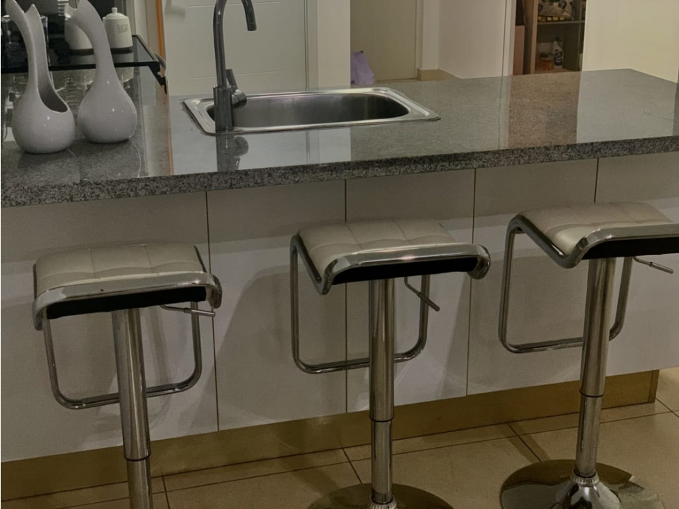 ALQUILO LINDO APTO AV BALBOA $1.700 — foto 6