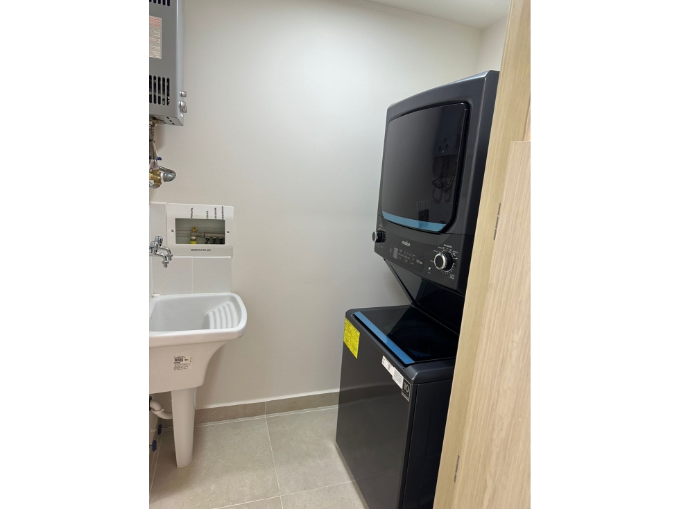 SE ALQUILA BELLO APARTAMENTO EN SANTA MARIA — foto 5