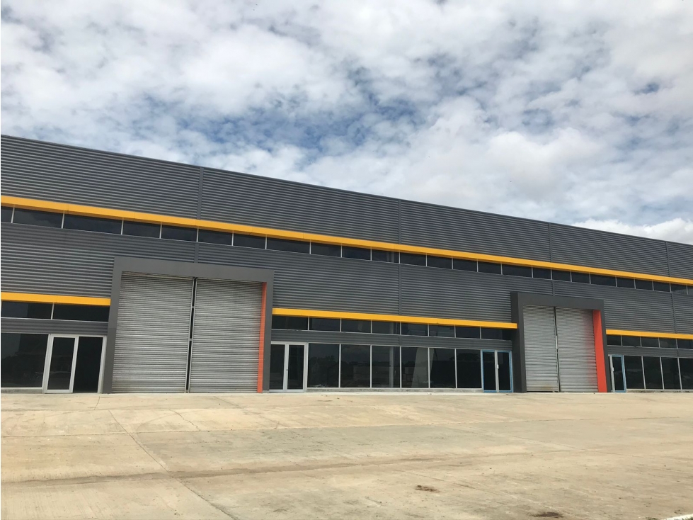 SE VENDE O SE ALQUILA BODEGA EN JUAN DIAZ >>2000MT2 — foto 5