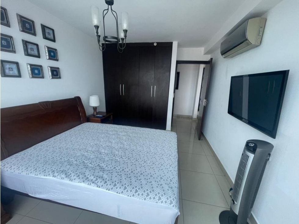 SE ALQUILA HERMOSO APARTAMENTO AMOBLADO EN TOP TOWERS — foto 6