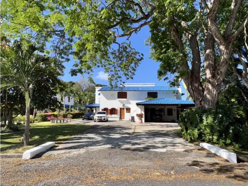 SE VENDE HERMOSA CASA EN PLAYA BLANCA